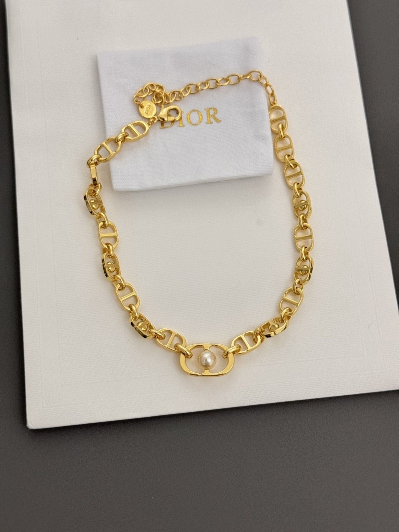 chr1st1an D10r necklaces